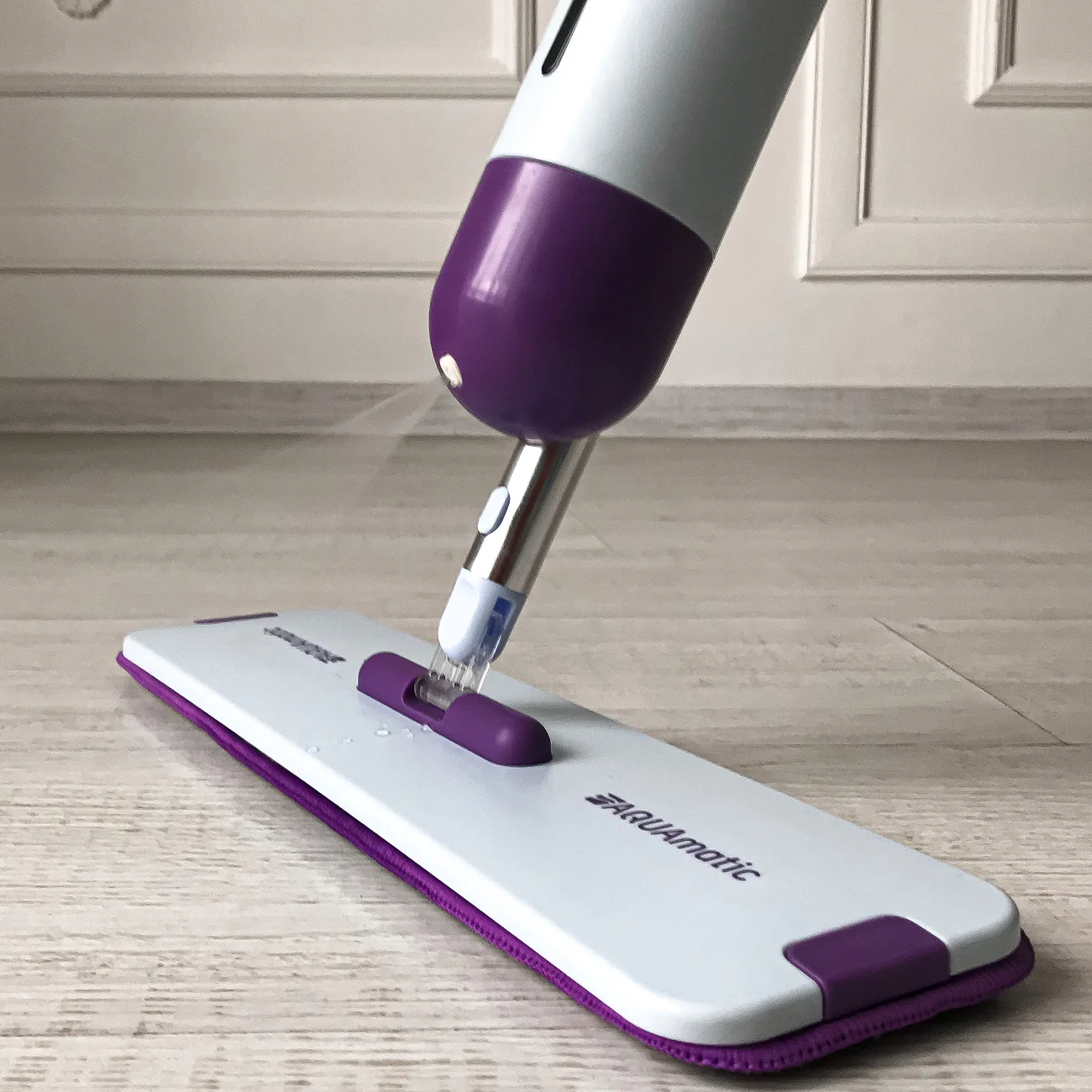 AQUAmatic AERO Spray Mop for house cleaning